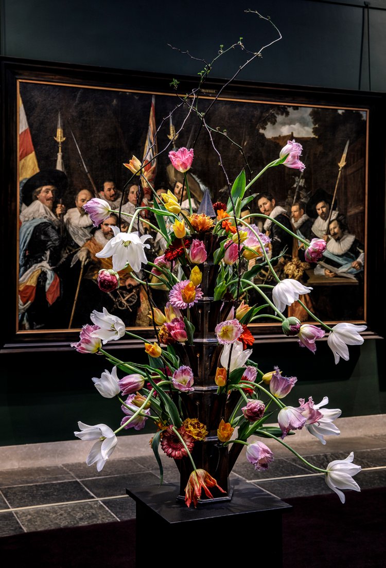 Bloemen Paul Wijkmeier foto Inga Powilleit vaas Jan van der Vaart