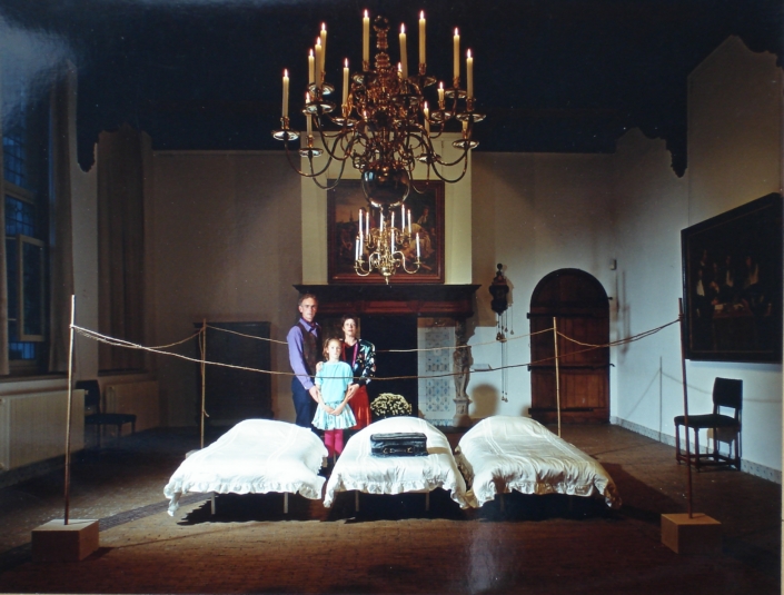 PINK de Thierry, Standing Stone (slapen in het Frans Hals Museum), 1989, Frans Hals Museum, Haarlem